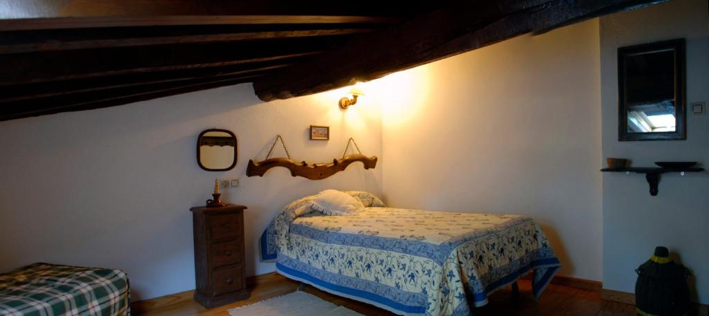 Posteľ alebo postele v izbe v ubytovaní Casa Rural Finca Umbría