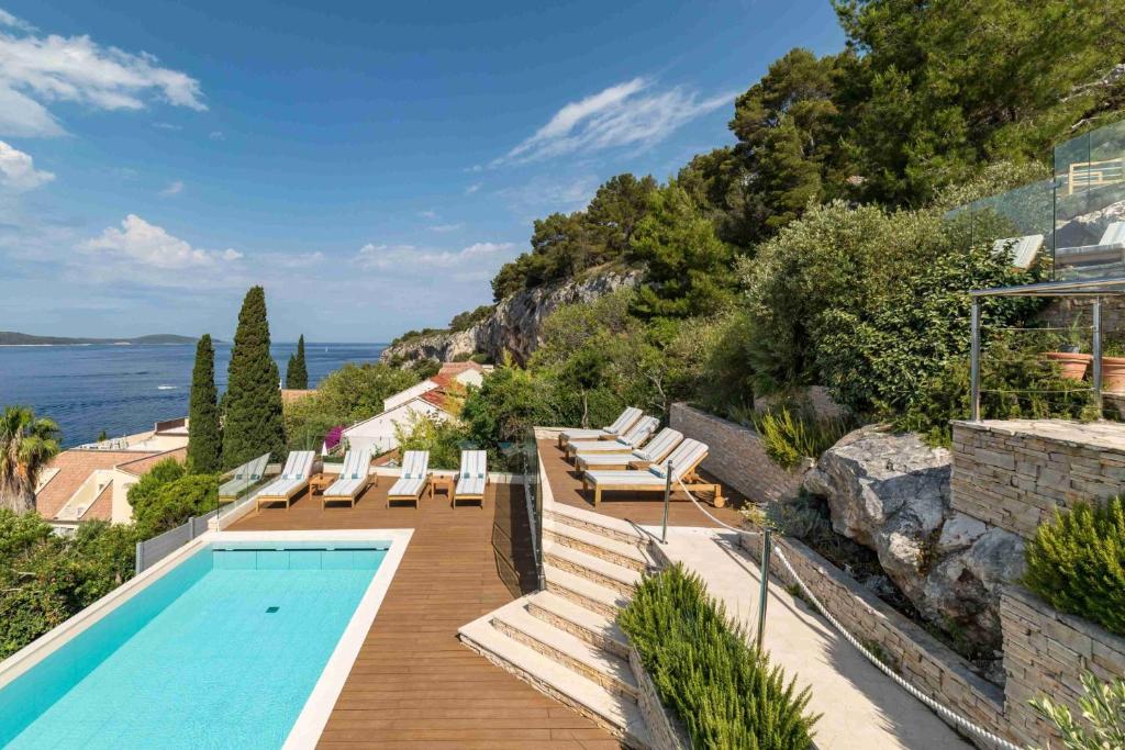 Luxury Villa Hvar Carpe Diem newly renovated with private pool by the sea