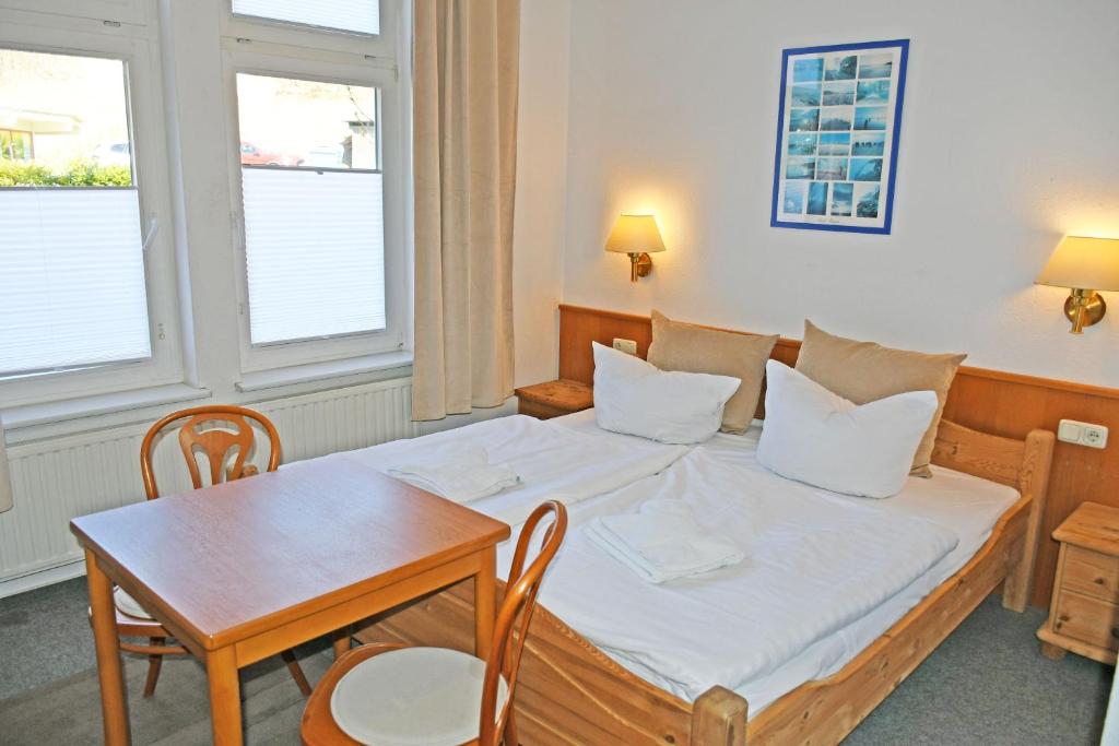 Appartementhaus Sellin - Tweepersoonskamer Met Eigen Badkamer