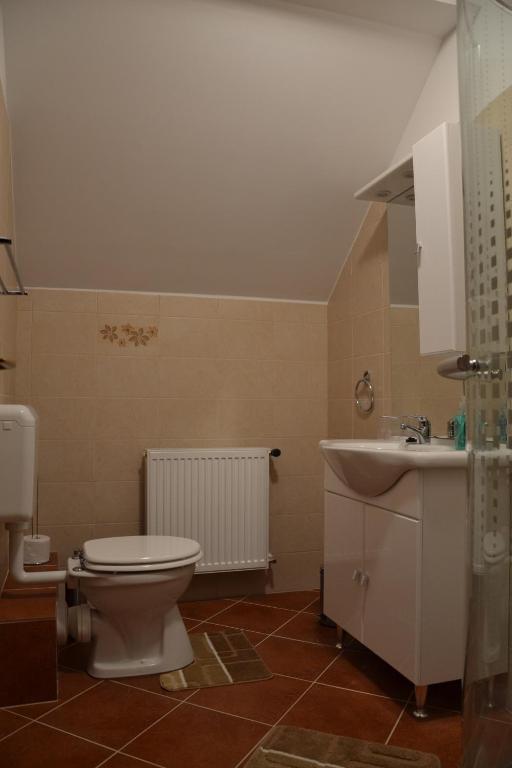 Falusi Patika - Tisza-tó Vendégház - Camera Familiare Con Bagno