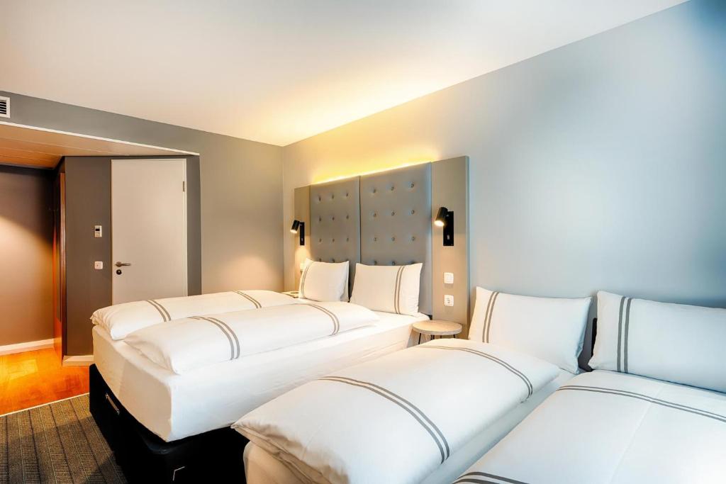 Premier Inn Frankfurt City Europaviertel - Standaard Vierpersoonskamer