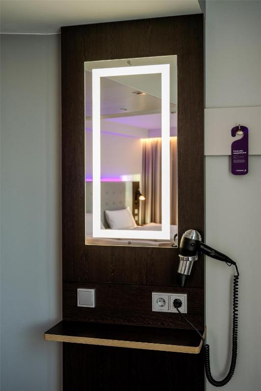 Premier Inn Stuttgart Feuerbach - Standard Double Room