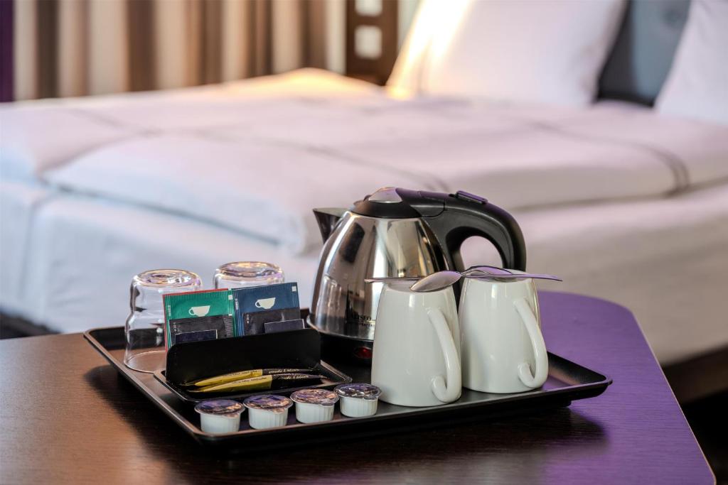 Premier Inn Stuttgart Feuerbach - Standard Quadruple Room