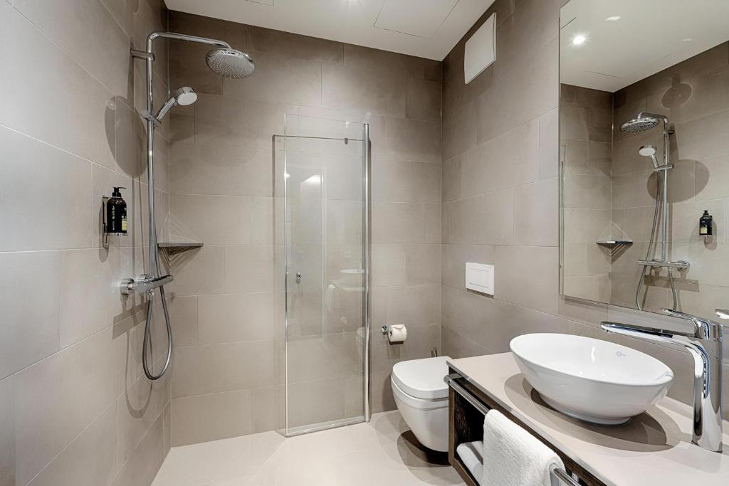 Premier Inn Wolfsburg City Centre - Twin Room - Disability Access