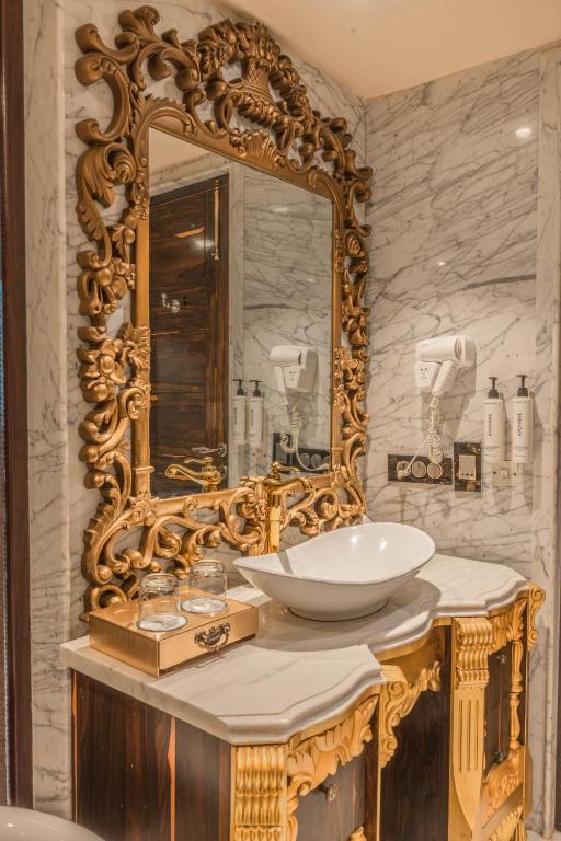 لابی و فضای عمومی Seven Seas Hotel - تصویر ۵