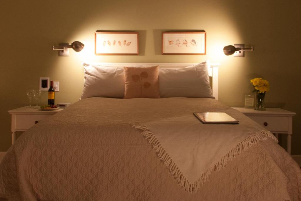 Showers Inn - Luxe Queen Room