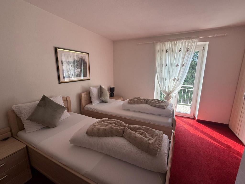 Hotel Mondschein - Double Or Twin Room
