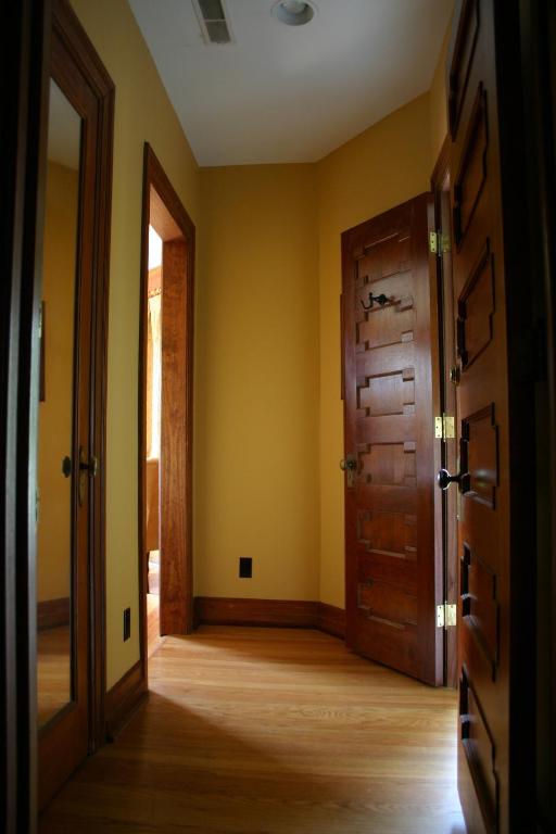 Showers Inn - Luxe Queen Room