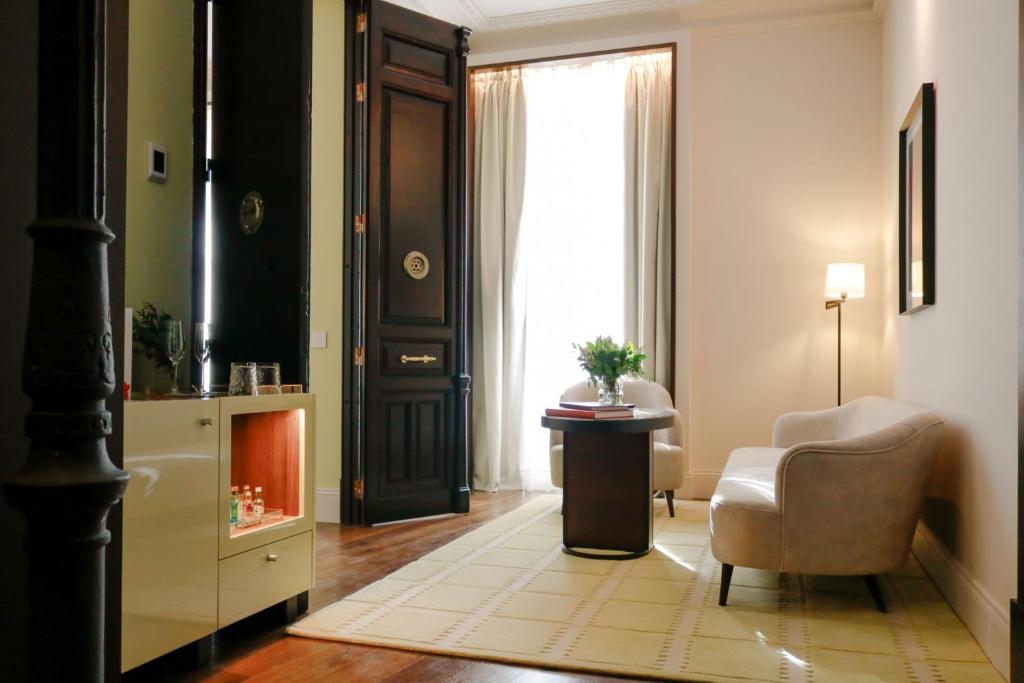 Hospes Puerta de Alcalá, a Member of Design Hotels - 