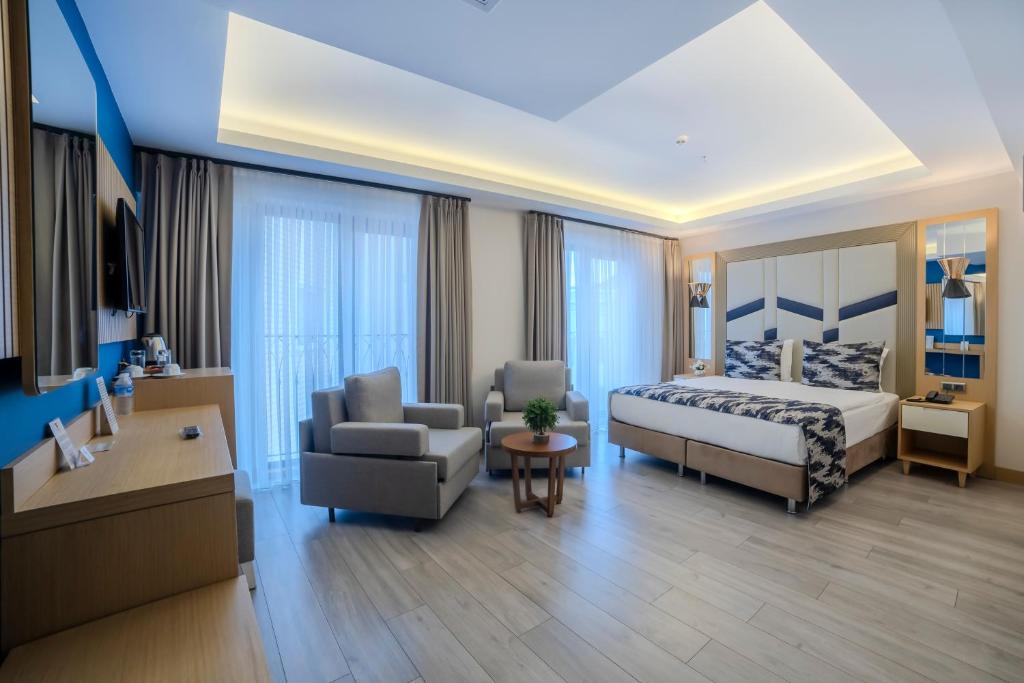 Downtown Sirkeci Hotel - Quadruple Room
