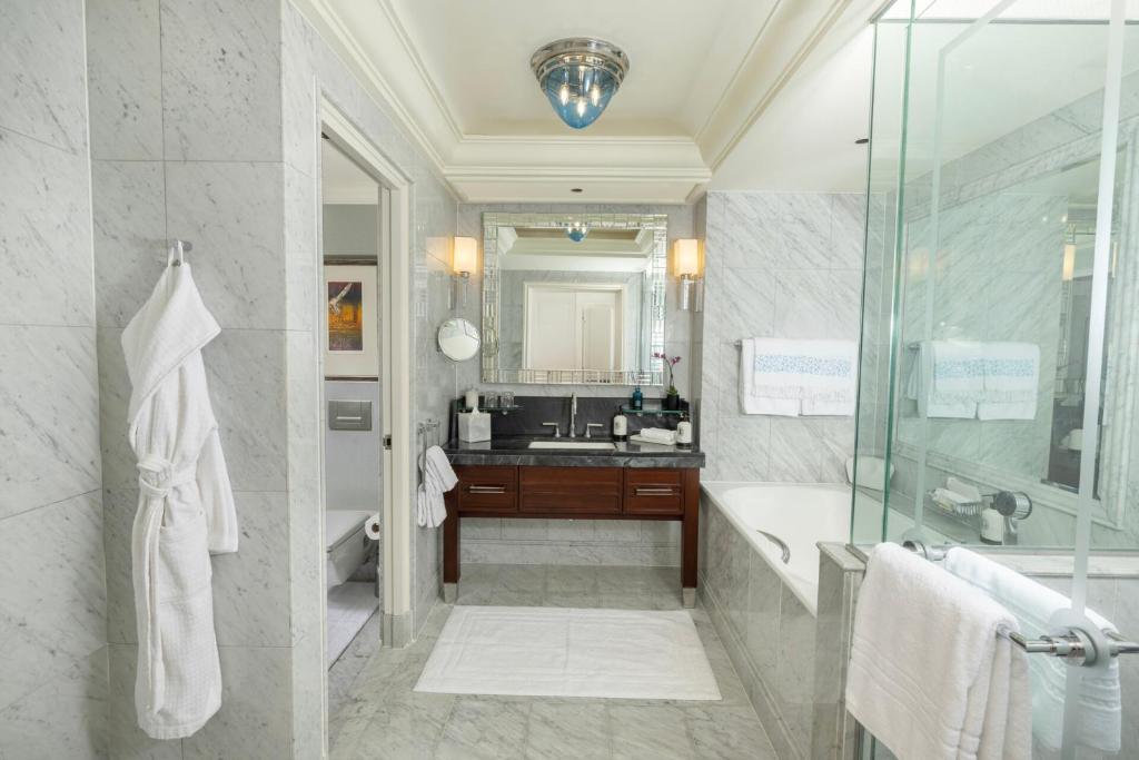 Four Seasons Hotel Istanbul at the Bosphorus photo 2