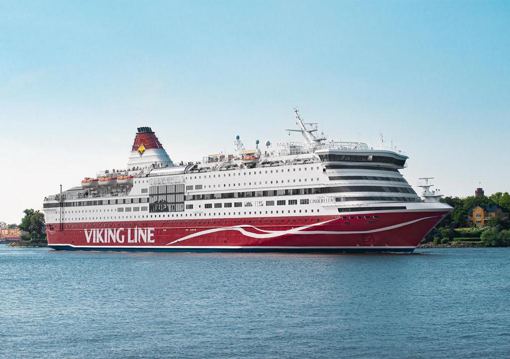 viking-line-ferry-viking-cinderella-2-night-cruise-tallinn-stockholm