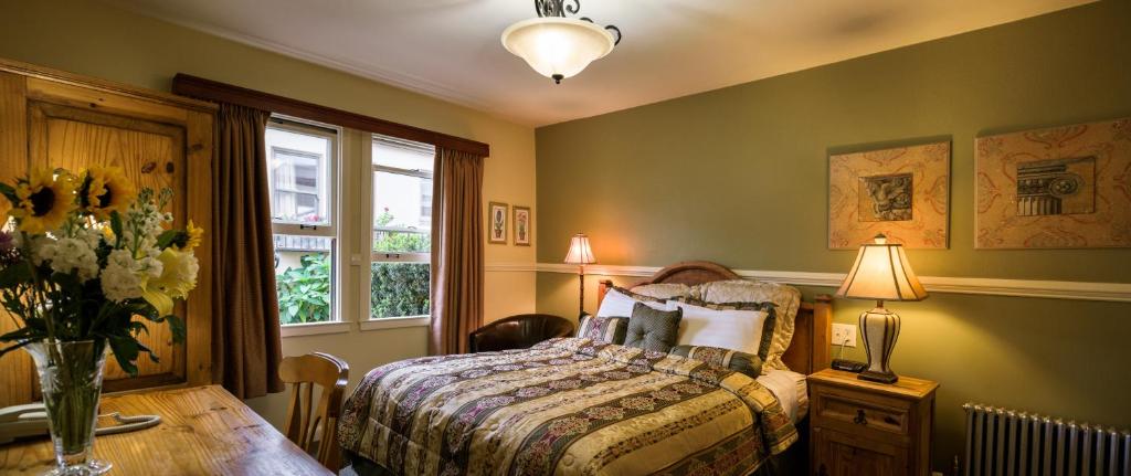 Marina Motel - Habitación De La Reina Del Patio
