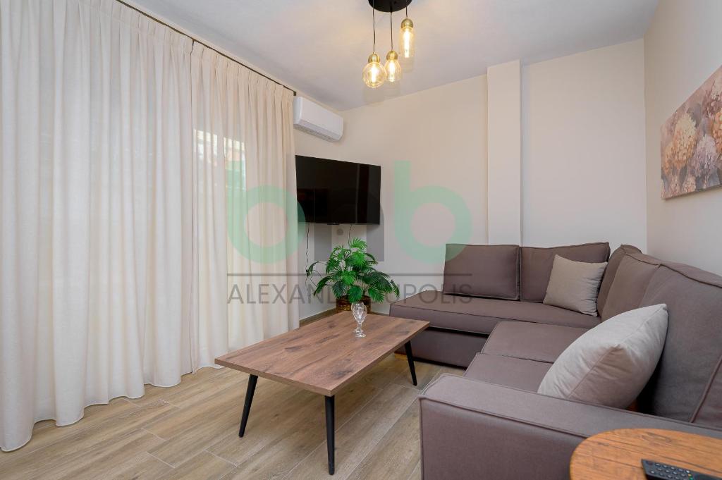 V - Luxury Suites B2