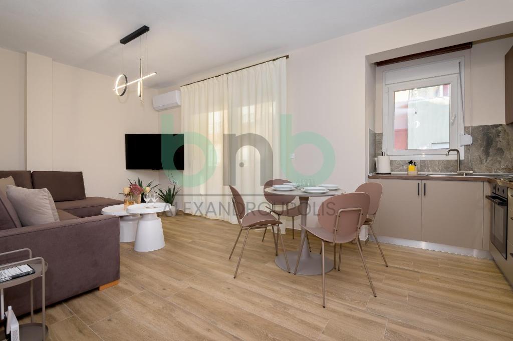 V - Luxury Suites C1