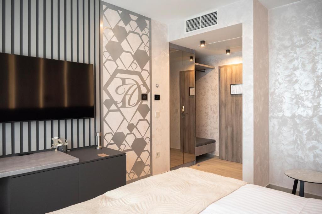 Diamond2 Hotel - Standard Double Room
