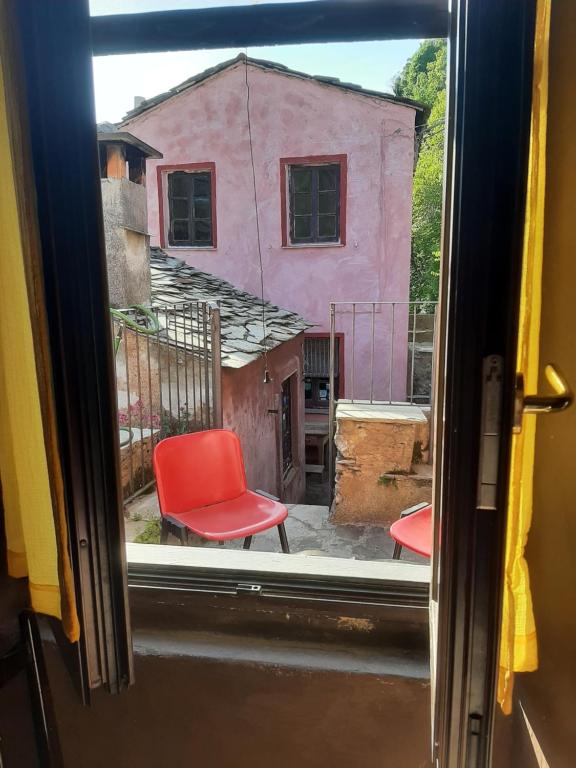 Medieval Village Rural B&B - Triple Room With Private Bathroom