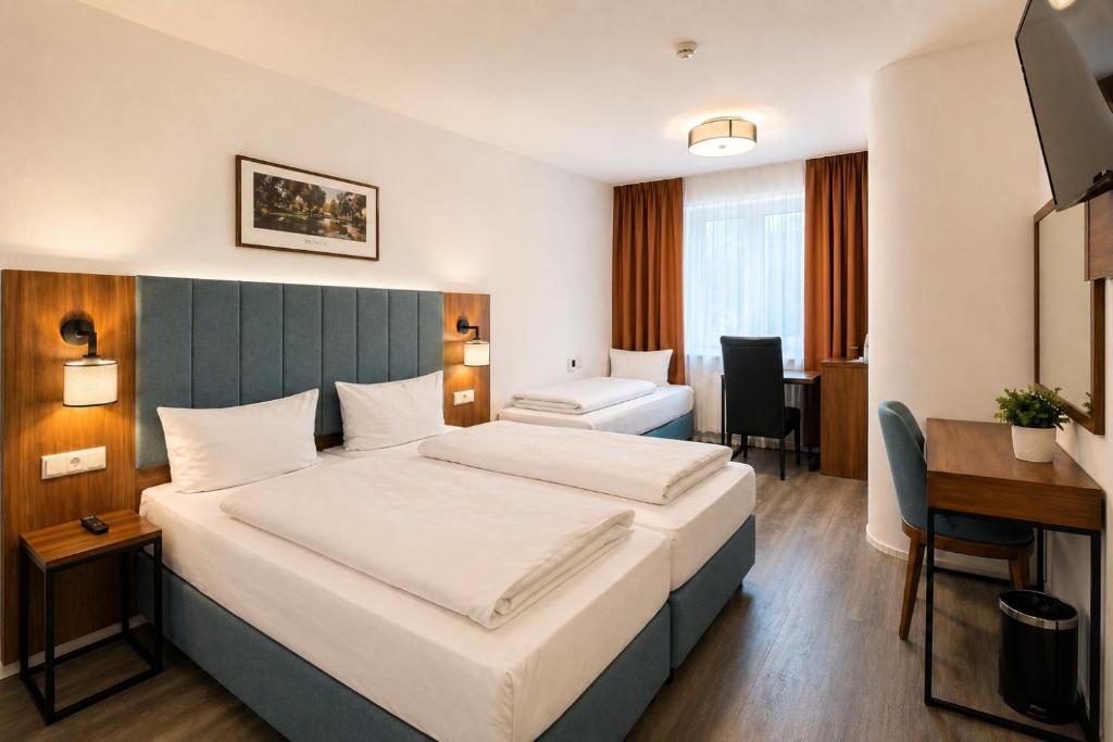 Lillys Hotel München - Housity