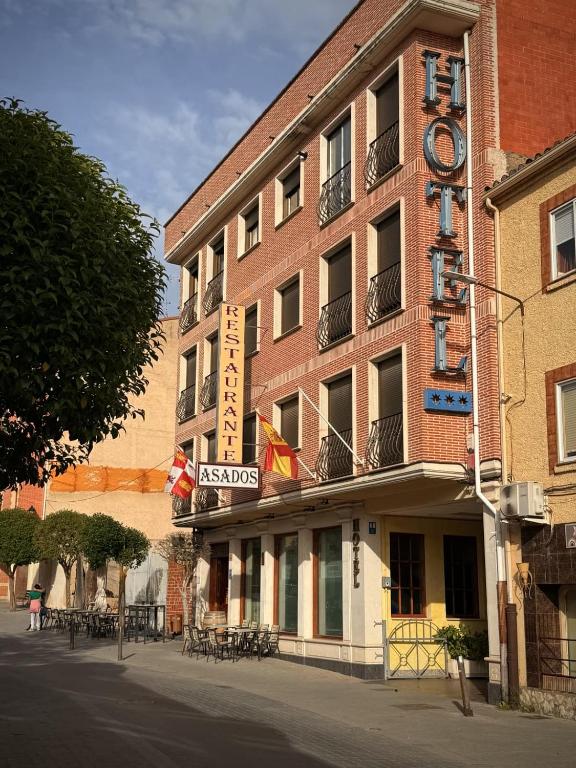 Hotel Vadorrey - Housity