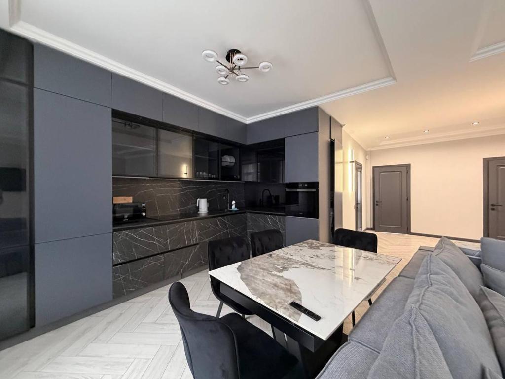 Kamanina Luxury Apartment фото 7
