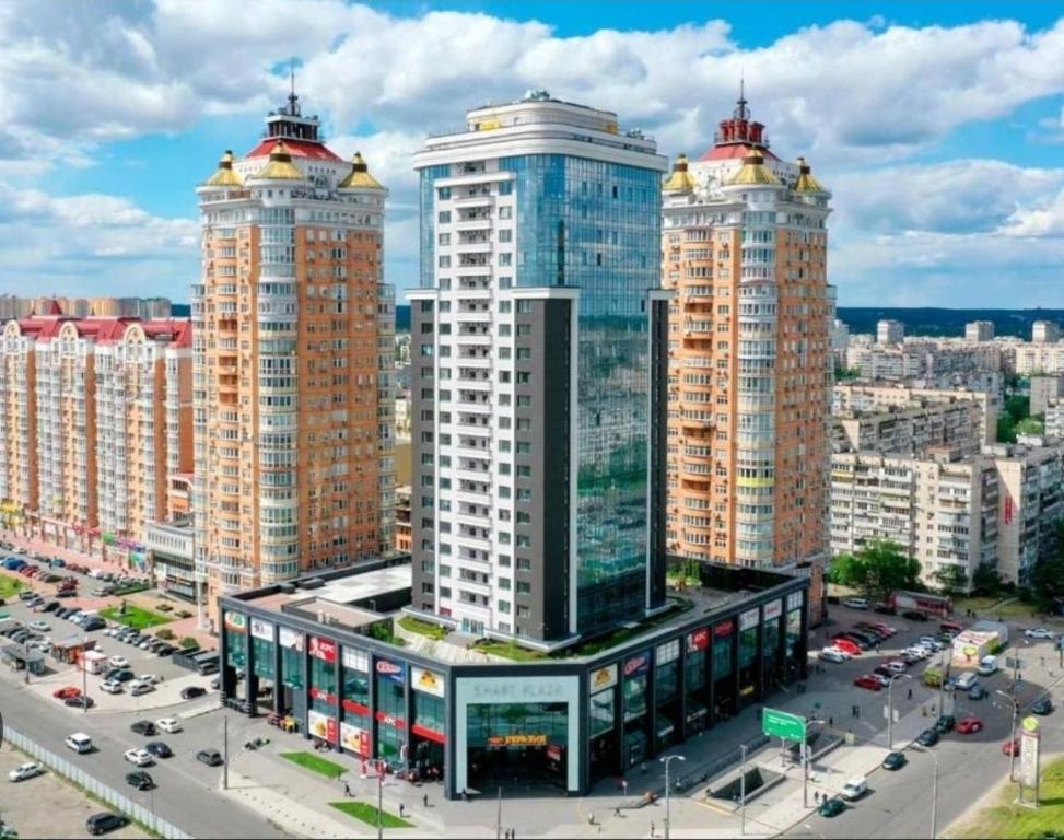Smart Plaza Obolon Studio, metro Minskaya 1 minute головне фото