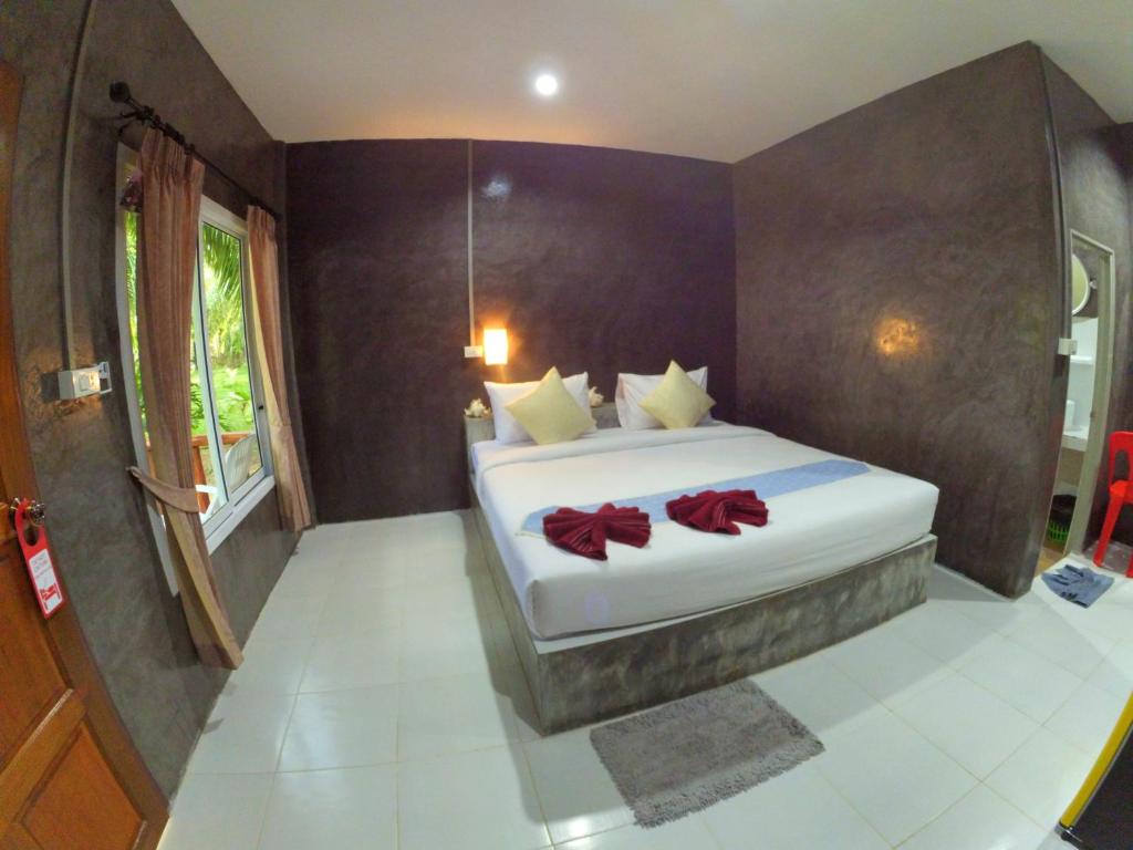 Mada Lanta Mai Keaw - 2