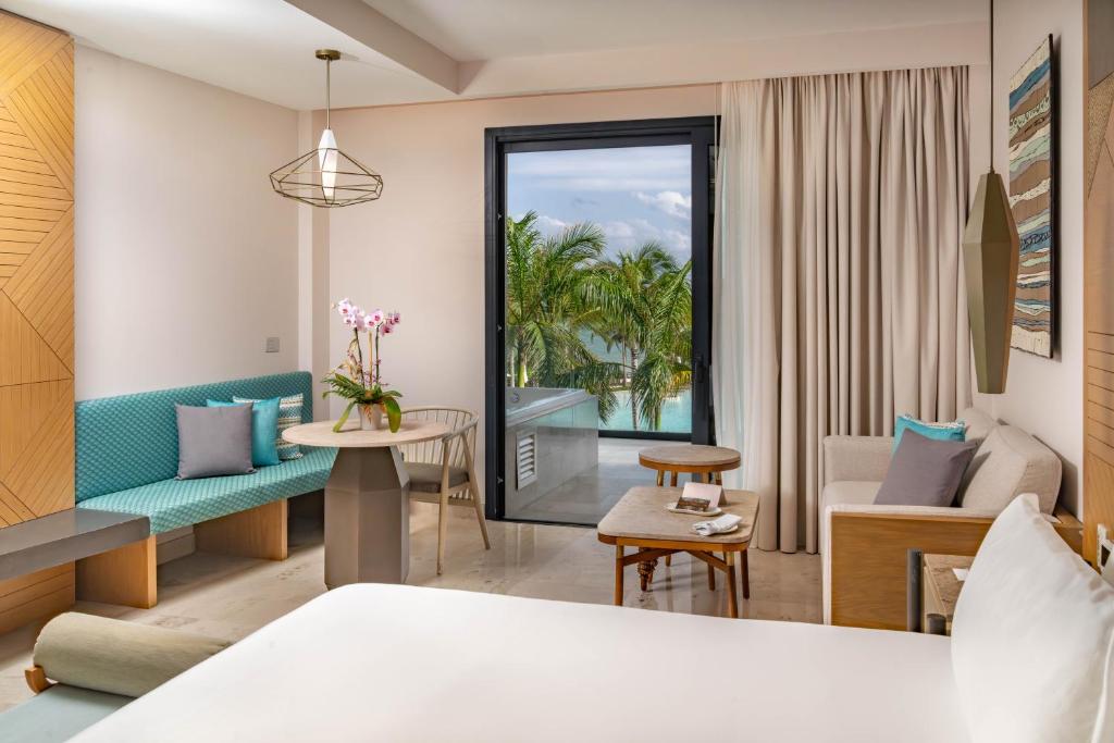 Haven Riviera Cancun - All Inclusive - Adults Only photo