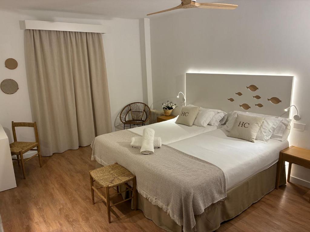 Carabela - Double Or Twin Room With Side Sea View