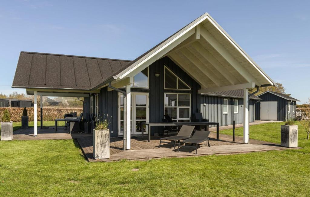 Gallery image of 4 Bedroom Lovely Home In Grenaa in Grenå
