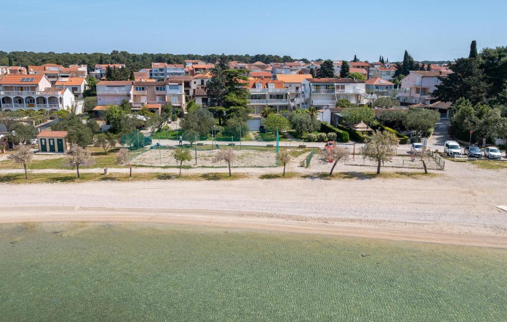 Beautiful Apartment In Biograd