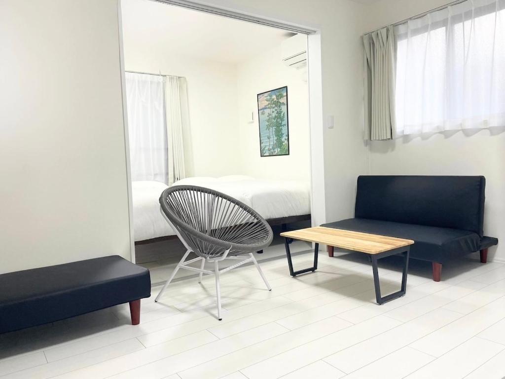 Yokohama Station Bright Apt for 4 10 min Walk
