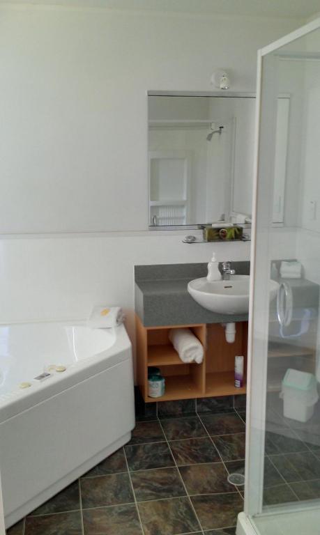 Riverview Motel - Resim 14