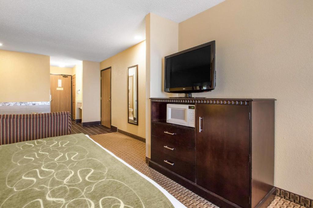 Comfort Suites Wisconsin Dells Area - 