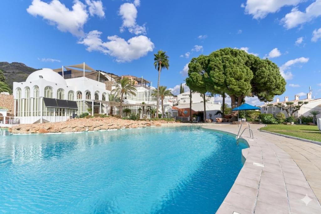 Majoituspaikassa Capistrano terraza privada con vistas al mar tai sen lähellä sijaitseva uima-allas