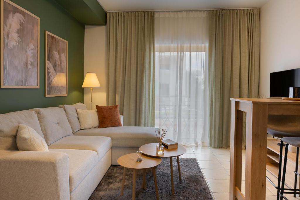 Loupi's Home - Urban Apartment Cozy & Comfortable