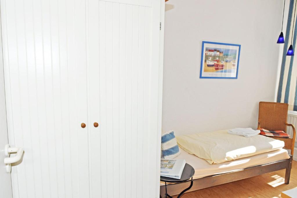Appartementhaus Sellin - Eenpersoonskamer Met Eigen Badkamer