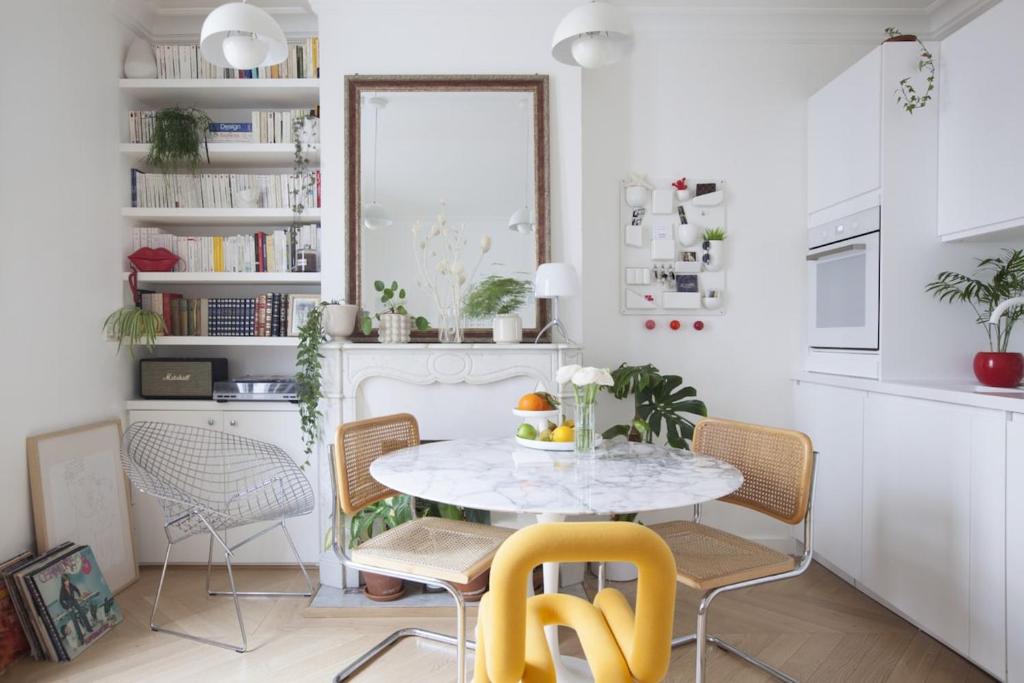 Lovely parisian flat in Montmartre