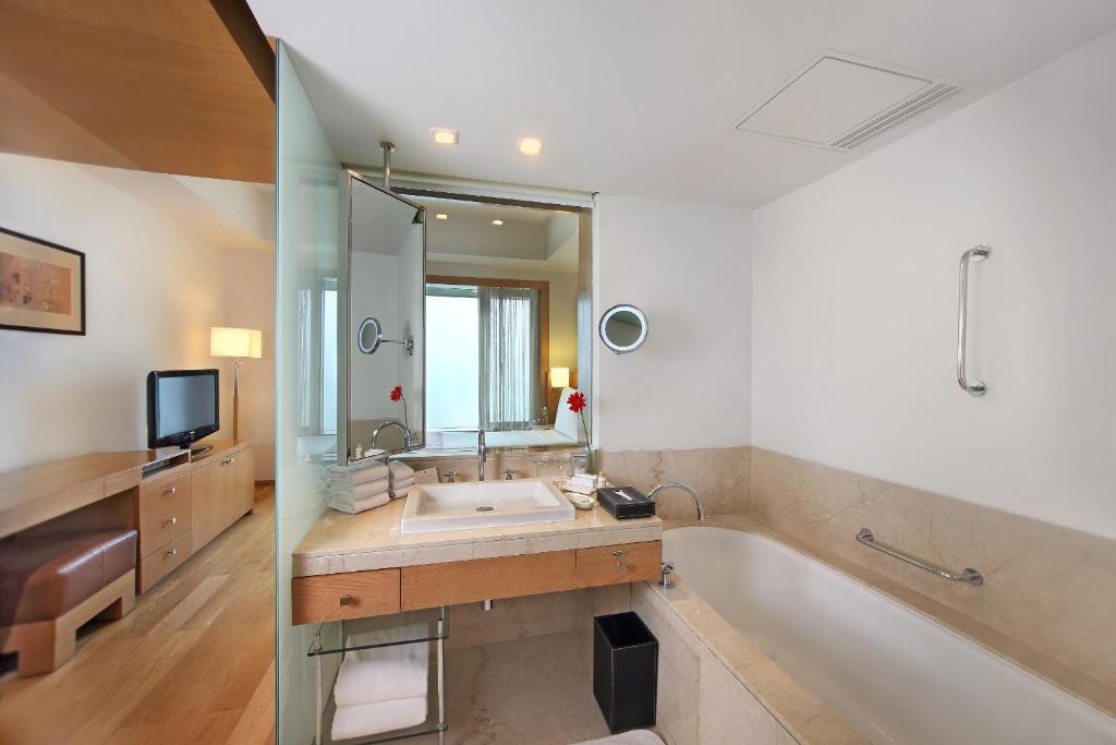 Trident Nariman Point photo