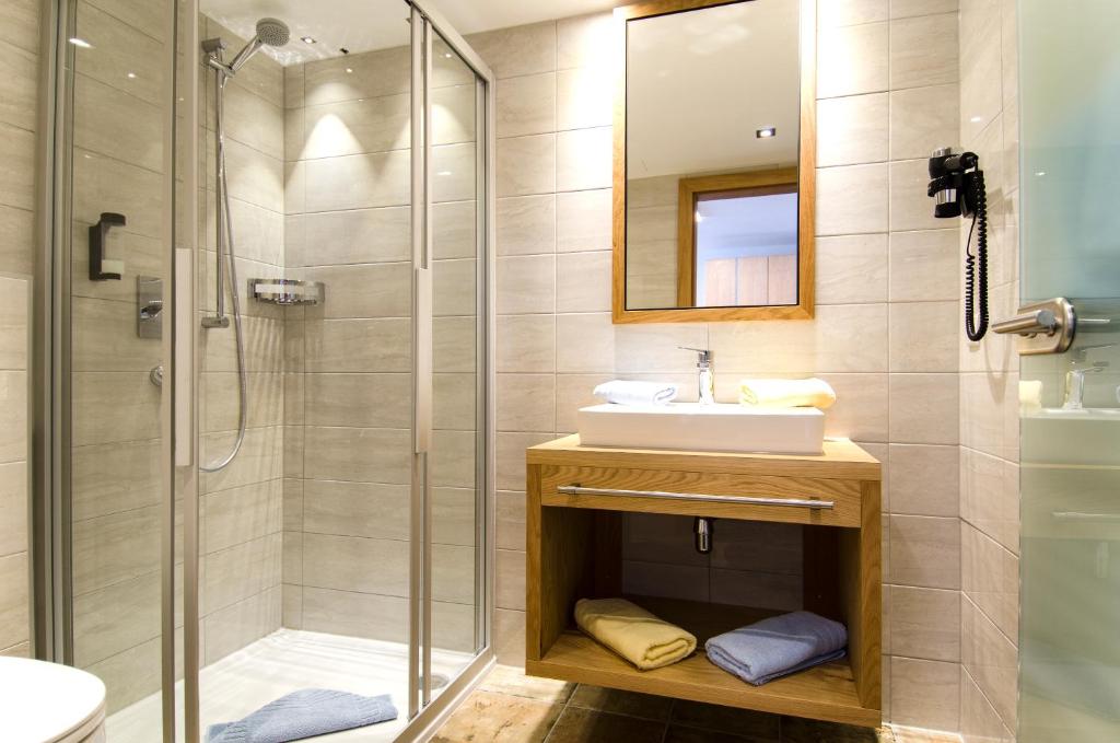 Kúpeľňa v ubytovaní Hotel Garni Persutt