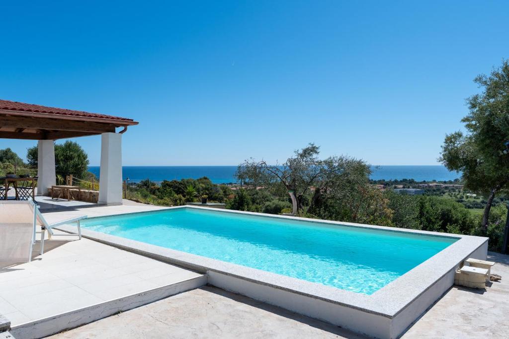 Villa Del Cardo con Piscina