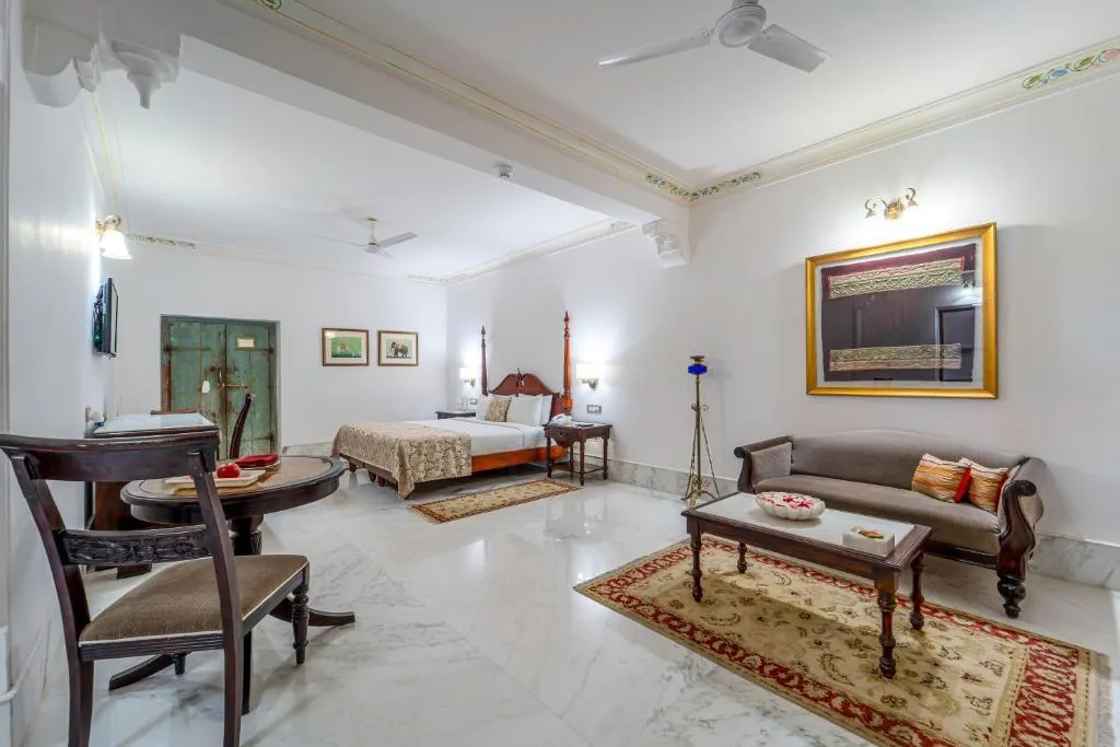 Superior Double or Twin Room with Mountain View: Early Checkin by 3hrs till July'26
