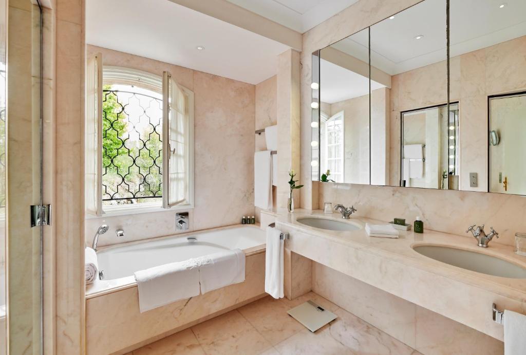 Suite with Terrace