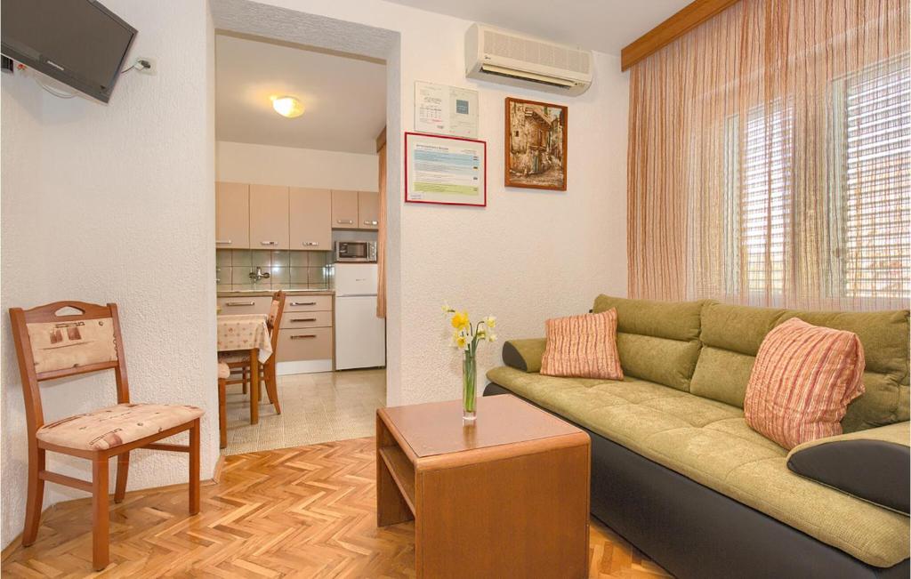 Beautiful Apartment In Pula