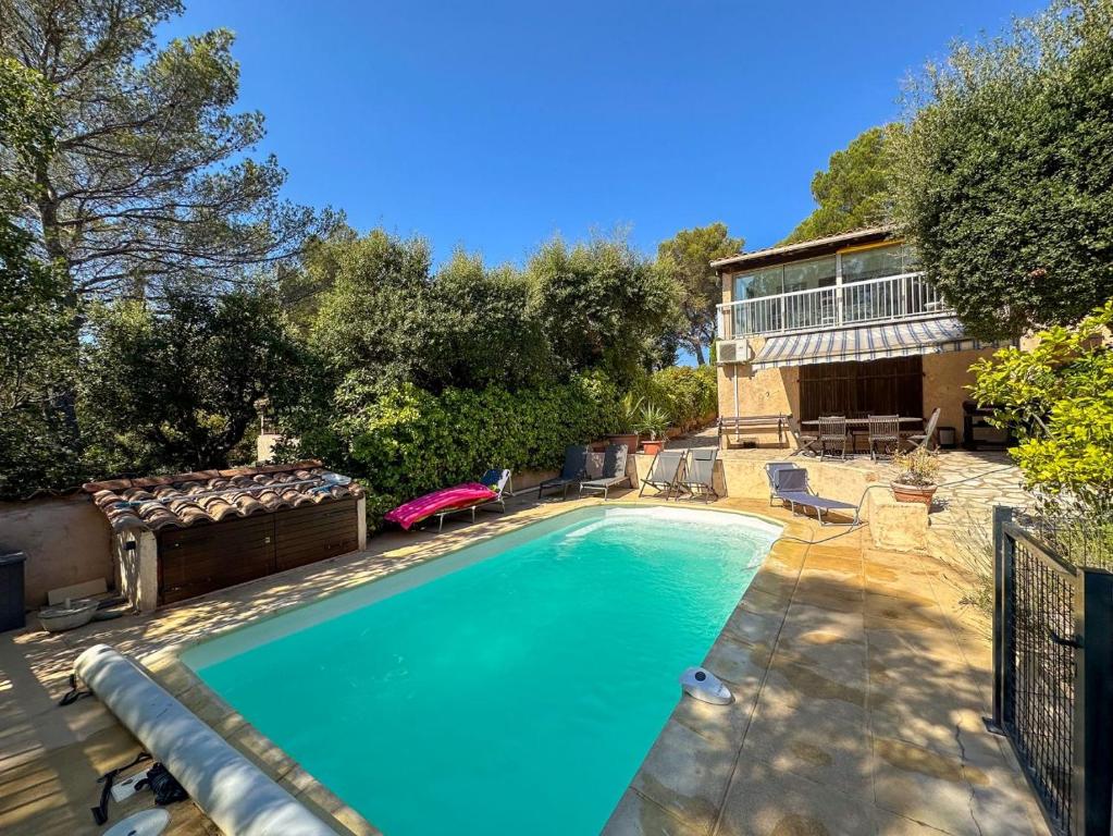Grande bastide familiale avec piscine & jardin