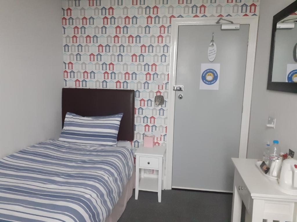 South Beach B & B - Single Room With Sea View