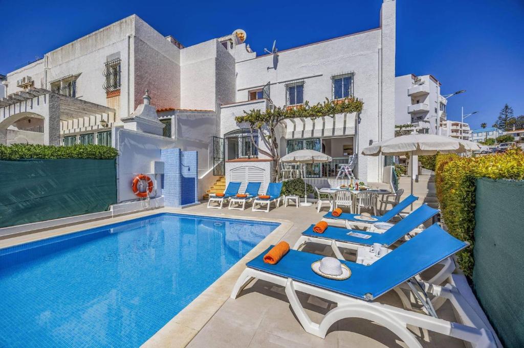 Villa Alegre by Villa Plus