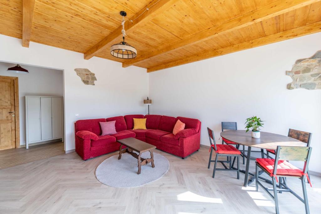 Cetinale Apartments 2