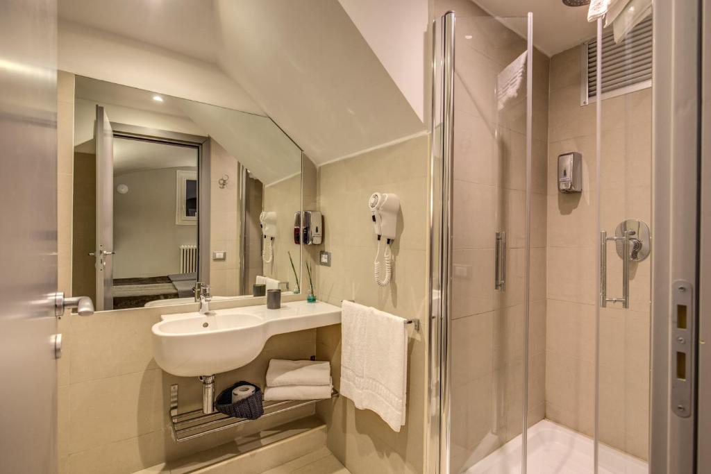 HiSuiteROME - ApartHotel - Resim 35