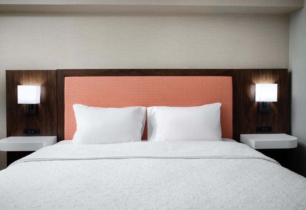 Hampton Inn Meridian - Habitación Con Cama Extragrande - No Fumadores