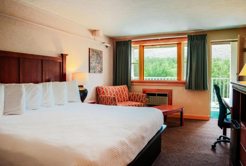 Indian Head Resort photo